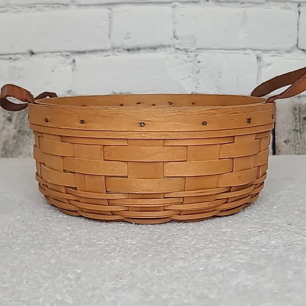 Longaberger Vintage 1997 Classic Darning Basket 15504 with Insert
